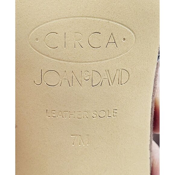 Circa Joan & David Suede Women's Pump - Size 7 - Picture 6 of 8